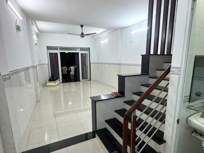 Bán Nhà Quận 7, Mặt Tiền 4M, Nở Hậu, Xe Hơi Đậu Cửa, Gần Lotte, Trần Xuân Soạn.Giá 4.75Tỉ 2