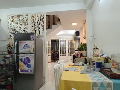 Bán Nhà 4 Tầng, Mặt Tiền 4M, Nở Hậu, 4 Phòng Ngủ, Hẻm Xe Hơi Kề Bên, Gần Cầu Phú Mỹ .Giá 4.4Tỉ 0