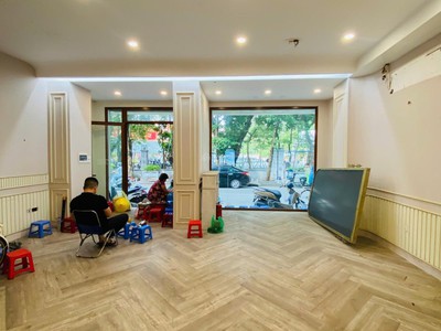 Cho thuê nhà mặt phố đặng tiến đông, quận đống đa, vị trí đẹp, đối diện công viên gò đống đa 1