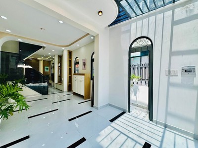 L2246   siêu phẩm lô góc - view đỉnh chóp  3