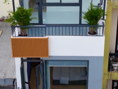 Bán Nhà Mặt Tiền Kinh Doanh Hồng Lạc 11