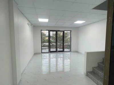 Cho thuê mặt bằng tầng 1 2 định công, hà nội 3
