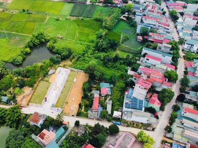Lô đất đẹp khu ngã 3 hoà lạc   dân cư đông, đường đi thuận tiện 2