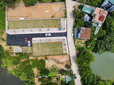 Bán đất đẹp tại Chợ Hoà Lạc, 40 triệu / m2, 125 m2, mặt tiền 8m, pháp lý đầy đủ 3