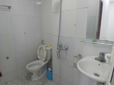 Cho thuê căn hộ CT11 Kim Văn Kim Lũ, tầng 10-11 Diện tích: 60m2. Thiết kế 2 phòng ngủ, 2 wc 4