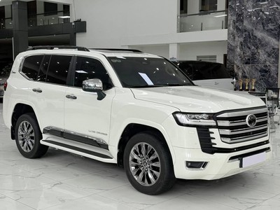 Bán Land Cruiser LC300 sản xuất 2025, siêu lướt 5000Km 1
