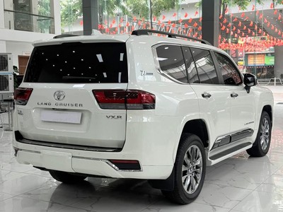 Bán Land Cruiser LC300 sản xuất 2025, siêu lướt 5000Km 5