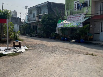Cần tìm đồi tác hoặc chuyển nhượng. 1