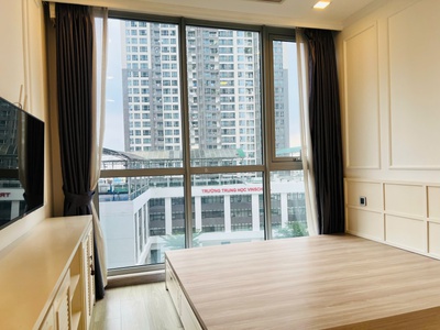 Cho Thuê Căn Hộ CC Khu Vinhomes CentralPark Landmark 81: 25 củ 4