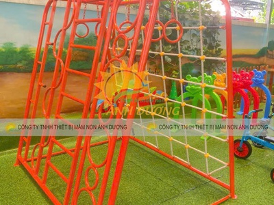 Thang leo mầm non ngoài trời, thang leo sắt mầm non 0