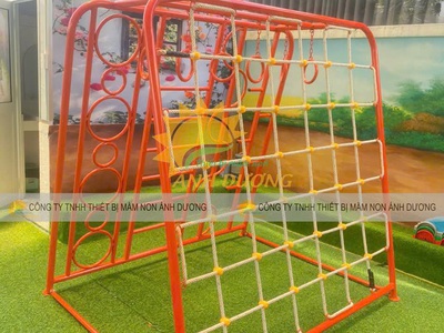 Thang leo mầm non ngoài trời, thang leo sắt mầm non 1