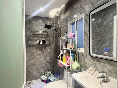 Thầy Vũ trường THPT chuyên Trần Đại Nghĩa cần bán nhà gấp về quê ở 2