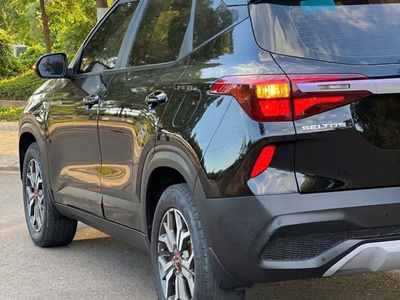 Kia Seltos 2021 Bản Trung 10