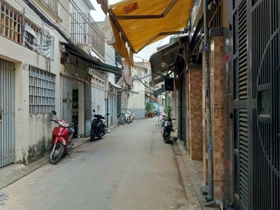 Bán nhà 2 tầng Phạm Văn Bạch, Tân Bình, DT 40m2, Giá 4 tỷ 0