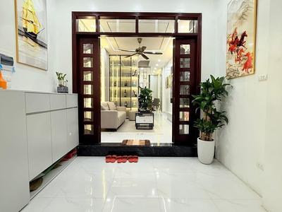 Hiếm lô góc 3 thoáng phố Hồng Mai full nội thất 9,5ty 0
