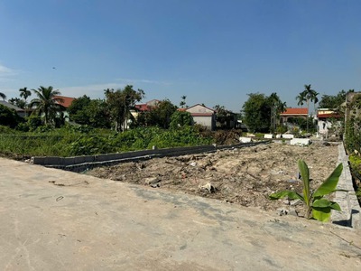 Sở hữu ngay lô đất đẹp gần đường lớn và chợ quyết tiến 1