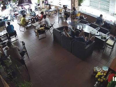 Sang quán cafe - mặt tiền 8m- có phòng ở lại 3