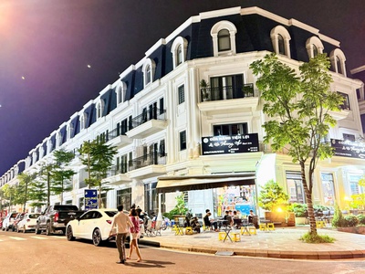 Nhà phố 3 MẶT TIỀN đối diện trường học, gần chợ cống mới và khu hành chính Tố Hữu TP.huế 8