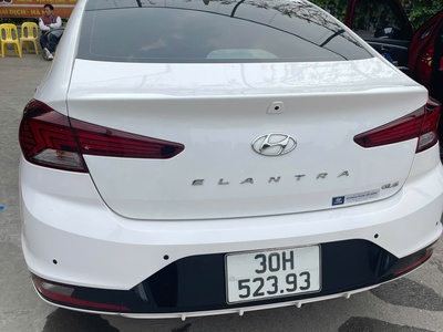 Hyundai Elantra 2022 Trắng 25000 km- 495 triệu 1