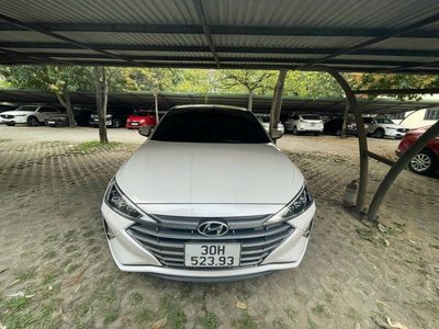 Hyundai Elantra 2022 Trắng 25000 km- 495 triệu 3