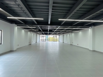 Cho thuê văn phòng đường phan đăng lưu hải châu đà nẵng   220m , thang máy, pccc, giá 21 triệu 2