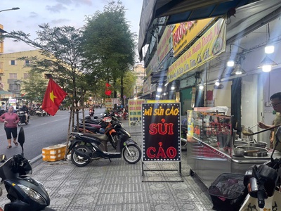 Quận 10 sang quán mì tươi sủi cảo, đẹp lắm, mt sư vạn hạnh , mt phố ẩm thực, tầng trệt cc ngô 1