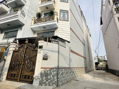 Căn góc 2 mặt thoáng hẻm xe hơi gần bờ kênh tham lương 0