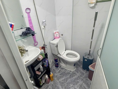 Cần pass phòng tháng 6 nhận phòng 1