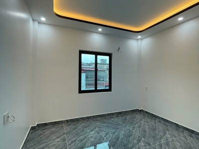 Nhà 3 tầng - Độc lập - Ngõ 3m ô tô đỗ cửa - Lệ Tảo gần FPT 4