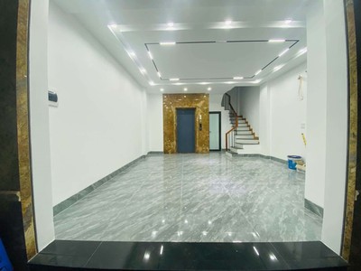 Nhà mới đẹp 6 tầng thang máy gần phố Lê Duẩn ngõ nông thông thoáng 55m2 trước nhà rộng, hơn 12 tỷ 0