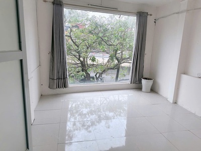 Cho thuê cả nhà mặt phố số 143 NGUYỄN CHÍ THANH - LÁNG HẠ - ĐỐNG ĐA - HÀ NỘI. 3