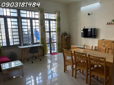 Cho thuê căn hộ trung tâm sáng thoáng, full nội thất 2