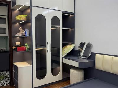 Bán chung cư kđt việt hưng long biên nhỏ tiền 3