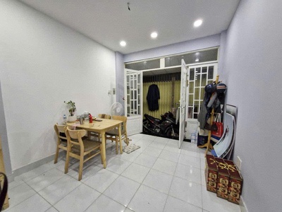Hxh 7 chổ đỗ cổng - khu đình phong phú chỉ nhỉnh 3 tỷ 4