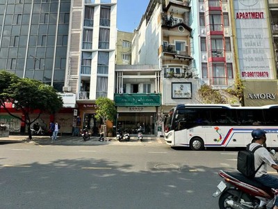 Bán Nhà Mặt Tiền Đường Lê Lai Quận 1.DT:5,6x16m.Giá 60 Tỷ 0