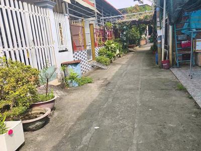 Cần bán 100m2 10x10 đất thổ cư hẻm ba gác 0