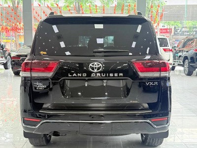 Bán Land Cruiser LC300 VXR Trung Đông sản xuất 2023. 5