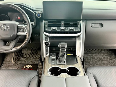 Bán Land Cruiser LC300 VXR Trung Đông sản xuất 2023. 6