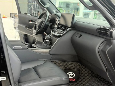 Bán Land Cruiser LC300 VXR Trung Đông sản xuất 2023. 7