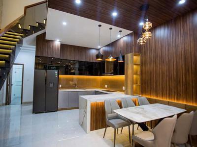 Căn nhà 3 tầng - Giá nhỉnh 9 tỷ Sổ tươi gần đường Võ Chí Công, Hoà Xuân 2