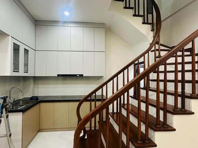 Nhà xây mới đẹp gần phố Tôn Thất Tùng ngõ thông thoáng 34m2 x 5T nội thất đẹp, hơn 9 tỷ 0