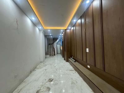 Nhà xây mới đẹp gần phố Tôn Thất Tùng ngõ thông thoáng 34m2 x 5T nội thất đẹp, hơn 9 tỷ 4