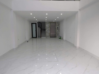 Cho thuê nhà nguyên căn 6 tầng thang máy đường 3 ô tô tránh kinh doanh cực đỉnh 2