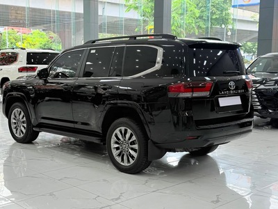 Bán Land Cruiser LC300 sản xuất 2021 4