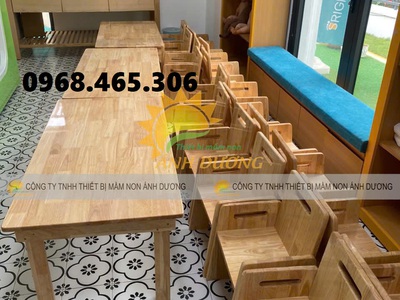 Bàn gỗ chữ nhật mầm non, bàn gập chân bằng gỗ mầm non 1