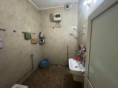 Bán gấp nhà 4 tầng mặt đường Chiến Thắng, 65m2, mặt tiền 4m, 2 mặt đường ô tô, vị trí đẹp, kinh doan 2