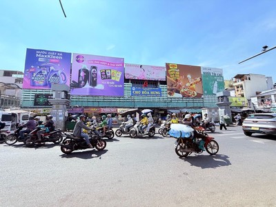 Bán nhà Cách Mạng Tháng 8, HẺM ÔTÔ, CHỈ 8.X TỶ 0