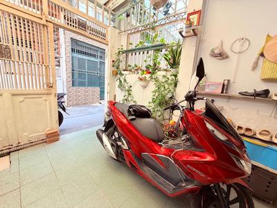 Bán nhà Cách Mạng Tháng 8, HẺM ÔTÔ, CHỈ 8.X TỶ 1