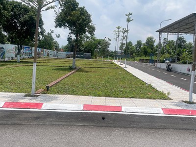 Lô góc 100m Hoà Lạc không dính quy hoạch Giá 3,x tỷ. 0