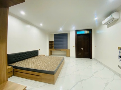 Cho thuê nhà 6 phòng ngủ có thang máy sẵn đồ võ cường 4